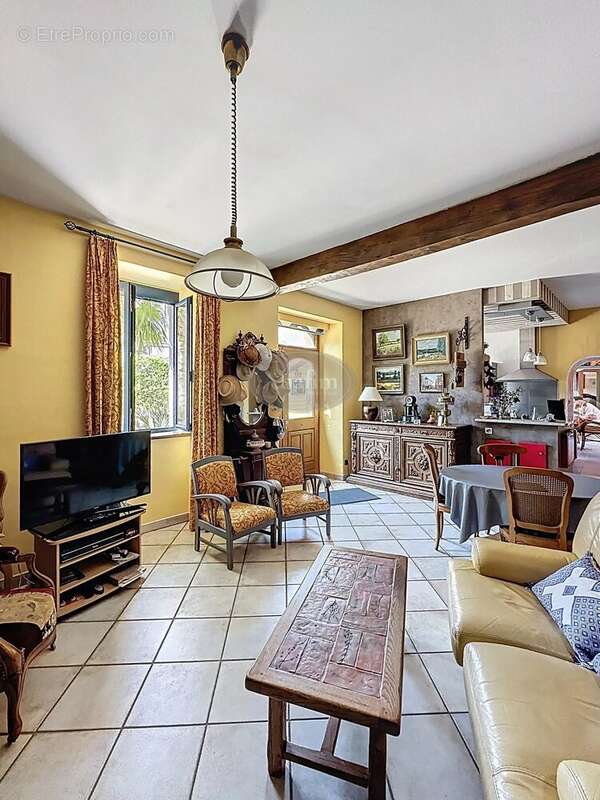 Maison à ARCIZAC-ADOUR
