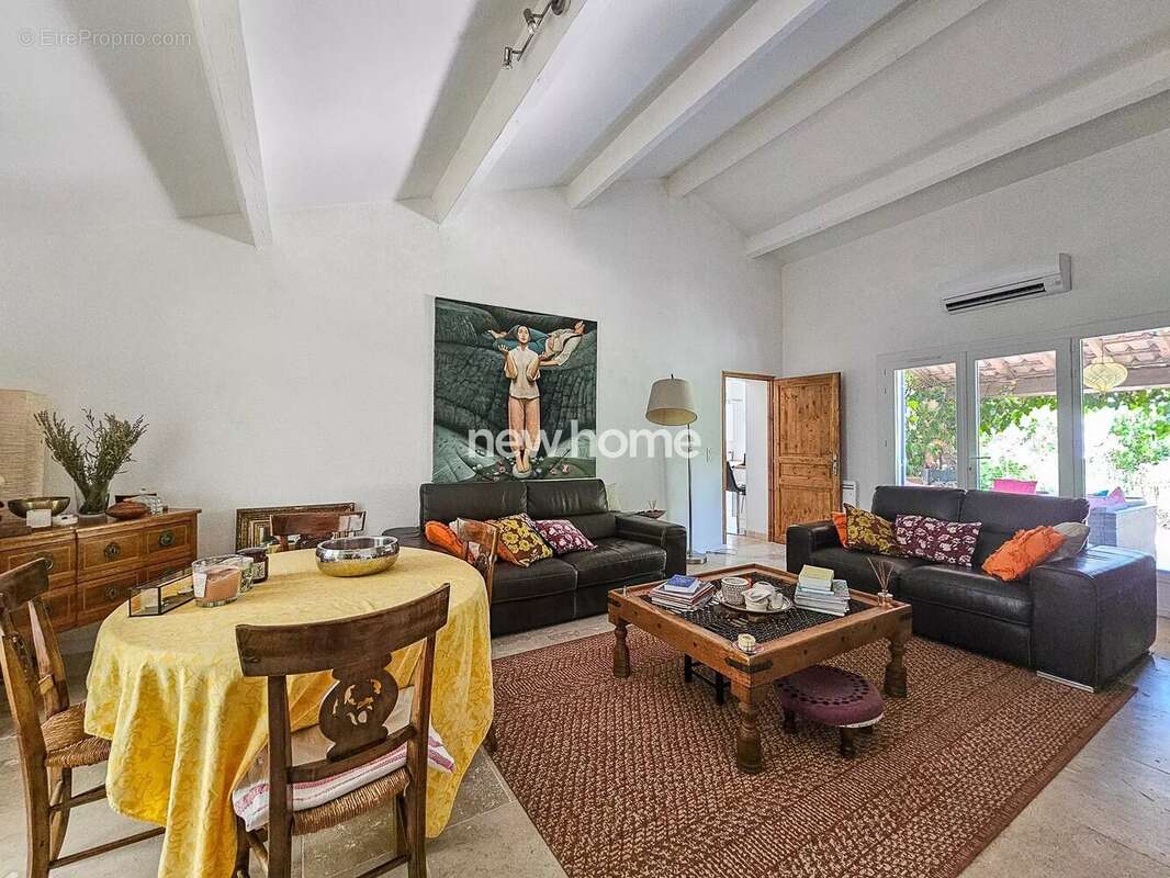 Maison à SAINT-ANTONIN-DU-VAR