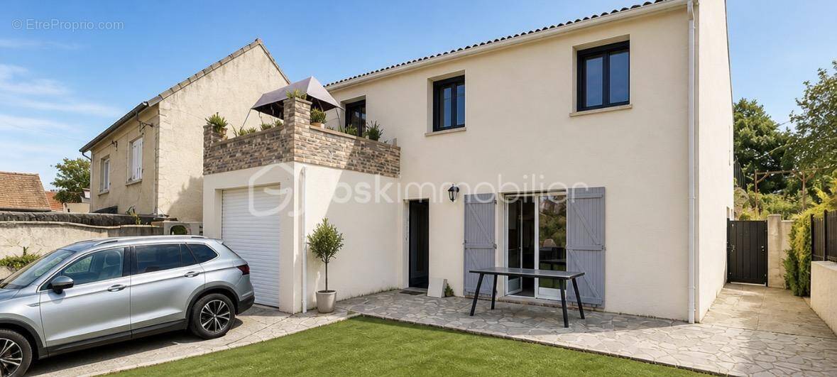 Maison à MERY-SUR-OISE