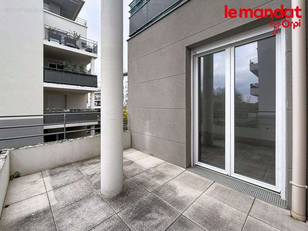 Appartement à HARDRICOURT