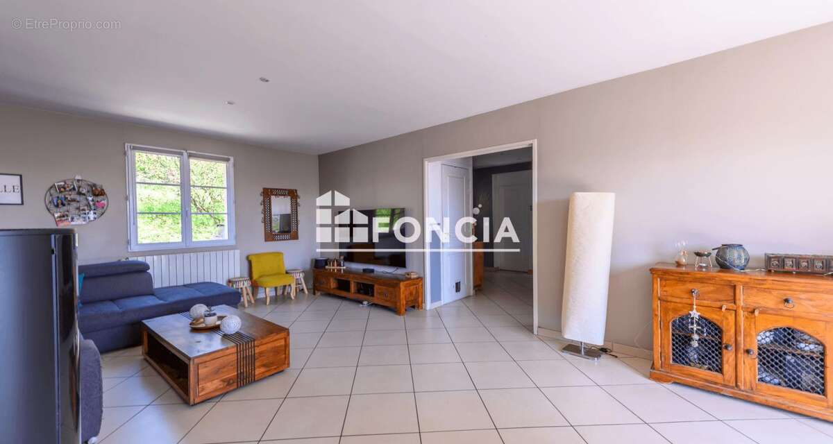 Maison à CREGY-LES-MEAUX