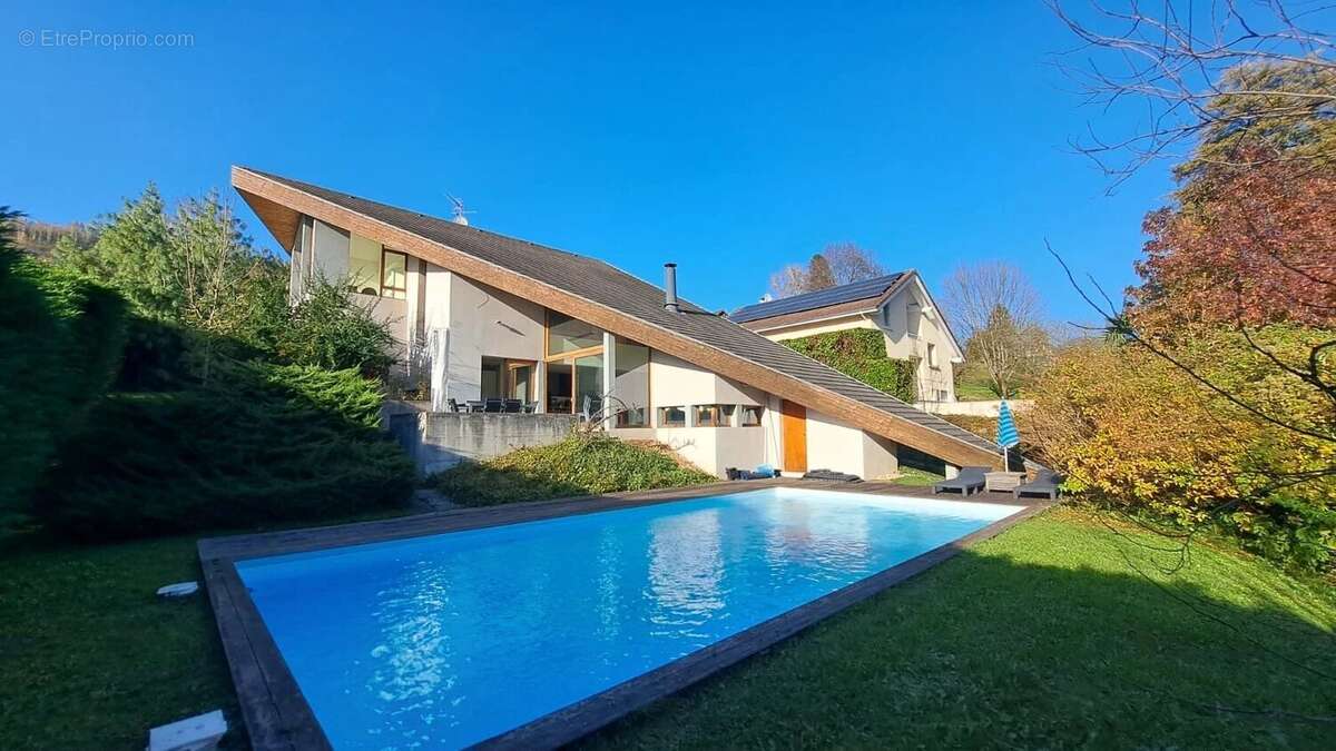 Maison à VAULNAVEYS-LE-HAUT