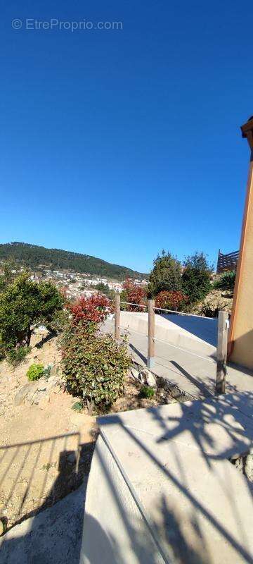 Maison à SAINT-MARTIN-DE-VALGALGUES