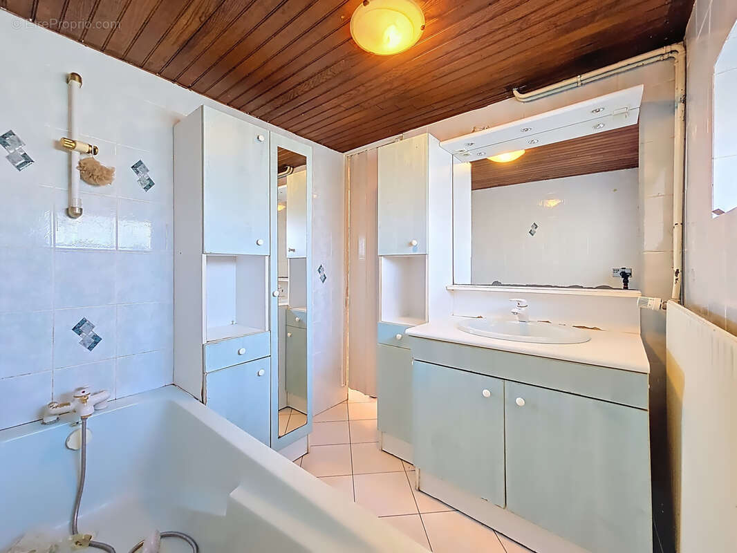 Maison à NEUILLY-EN-DUN