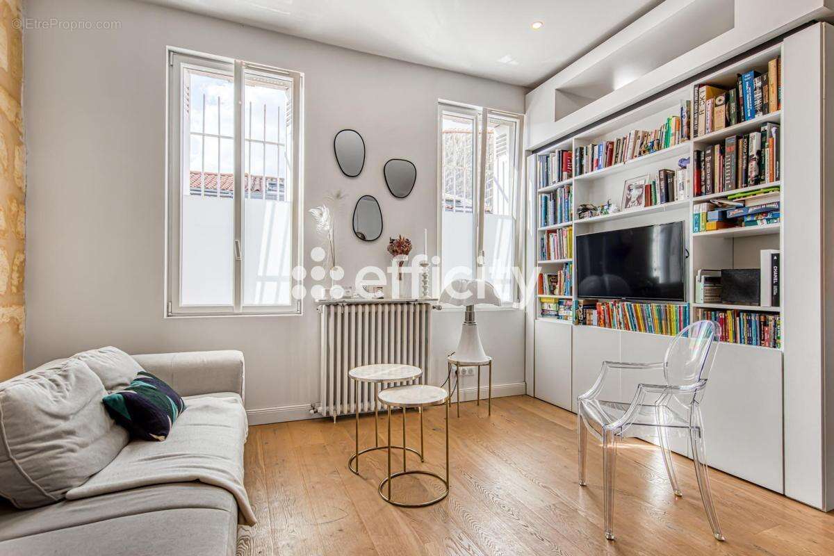 Maison 104 m² à Talence  - photo 2