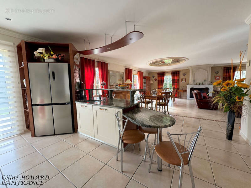 Dpt Maine et Loire (49), à vendre proche d' ANGERS maison P9  Vie de plain pied - photo 3