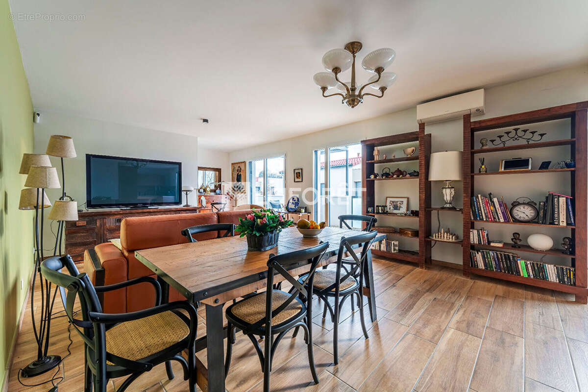 Appartement à SAINTE-FOY-LES-LYON