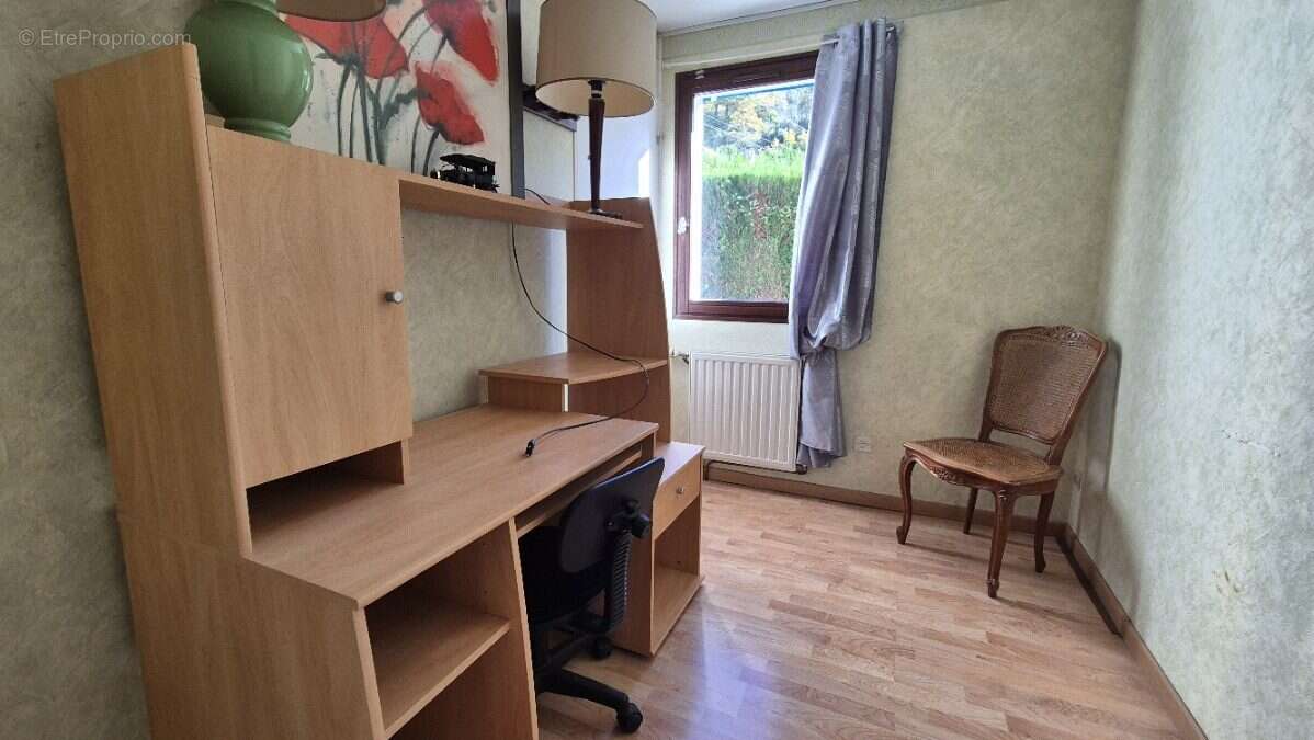 bureau - Maison à MERY-SUR-MARNE