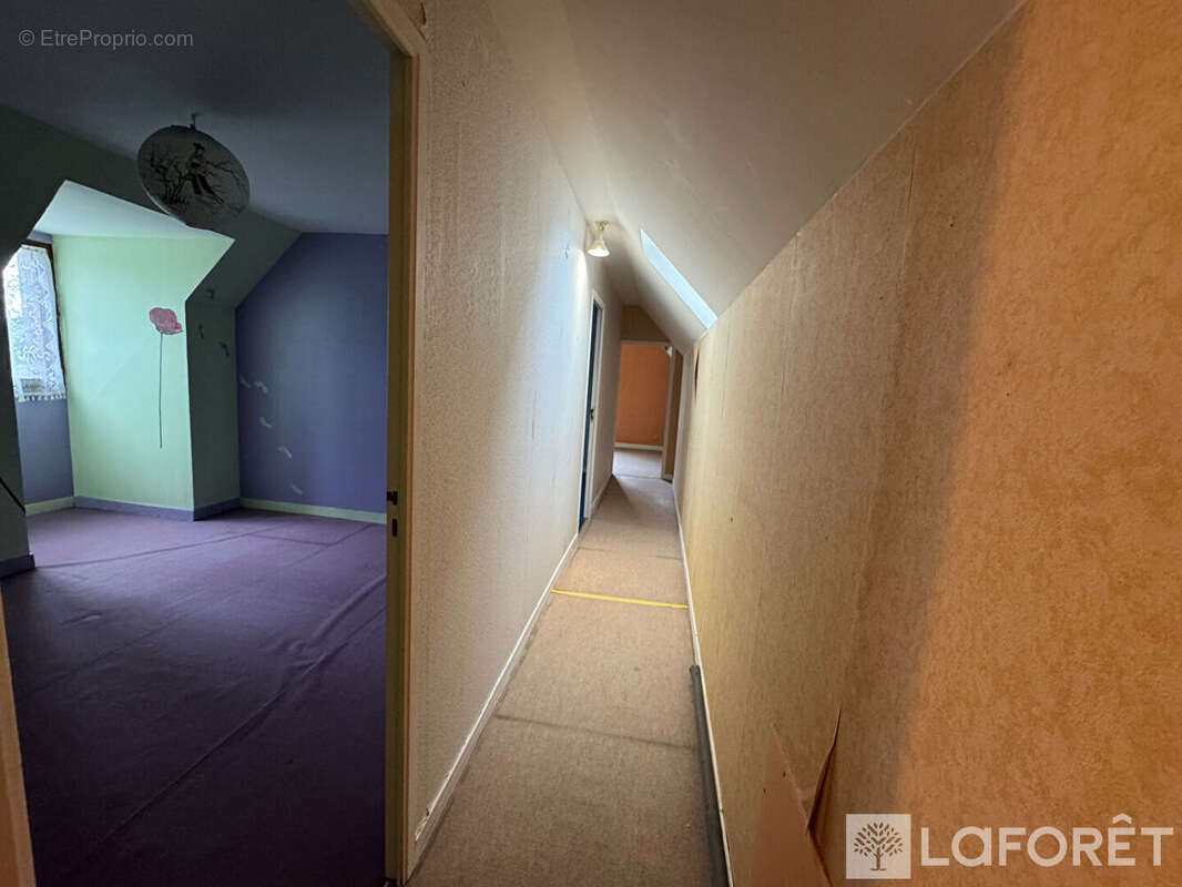 Maison Saint Laurent Du Tencement -7 chambres-140 m2 - photo 11