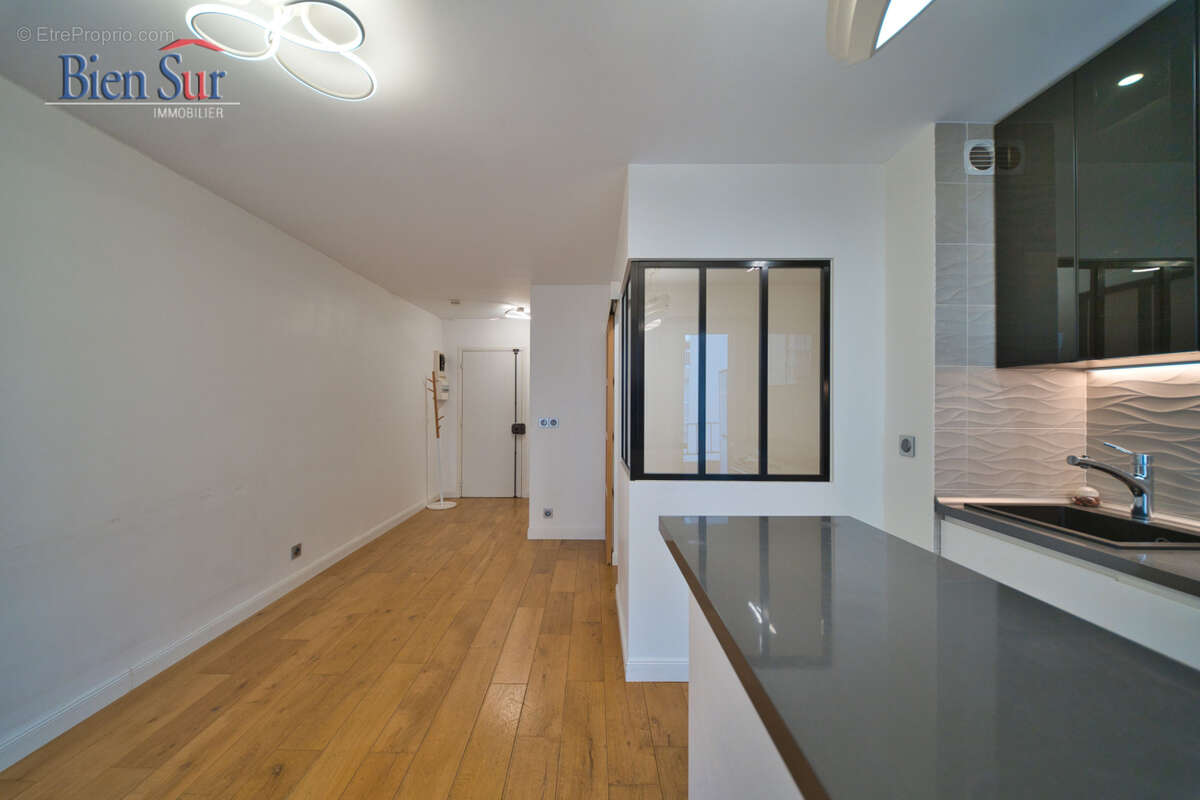 Appartement à PARIS-20E