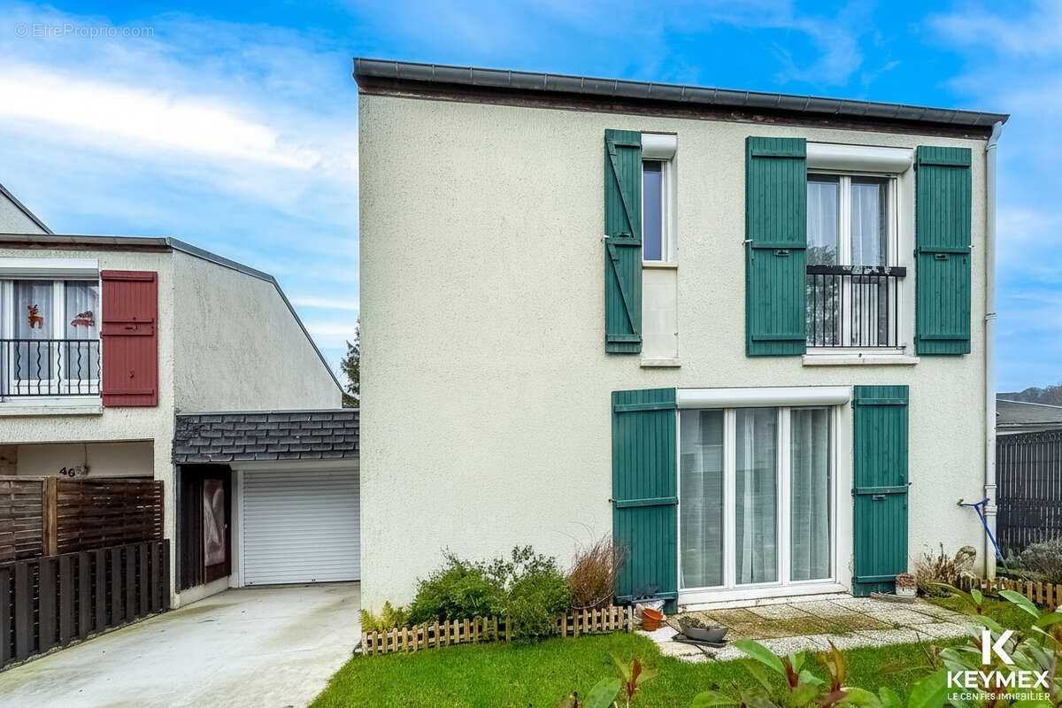 Maison à MERIEL