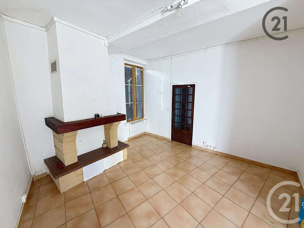 Maison à CHEMILLY-SUR-YONNE