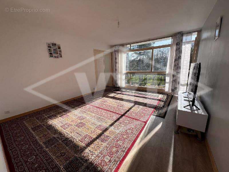 Appartement à BOUSSY-SAINT-ANTOINE