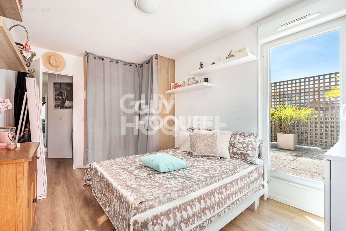 Appartement à GENNEVILLIERS