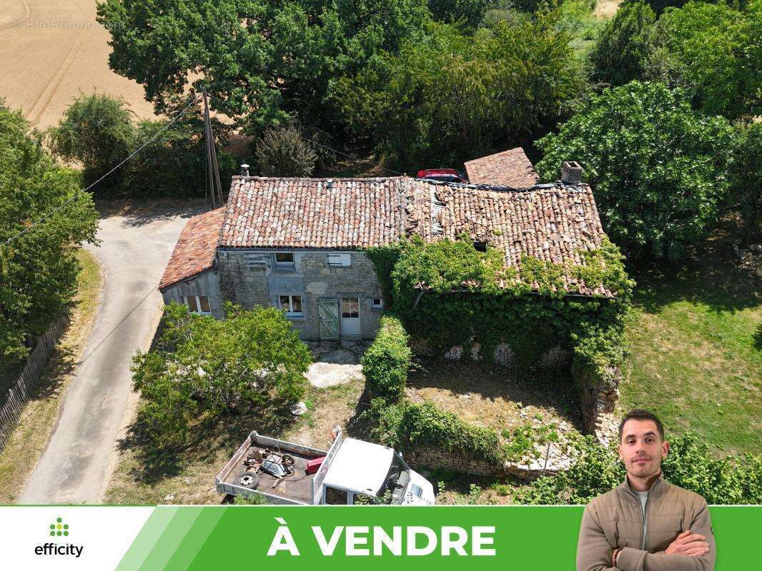 Maison à NANTEUIL-EN-VALLEE