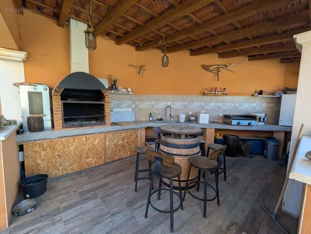 Maison à JONQUIERES-SAINT-VINCENT