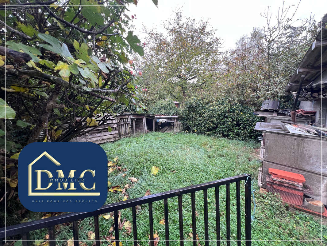 Maison à SAINT-SULPICE-SUR-LEZE