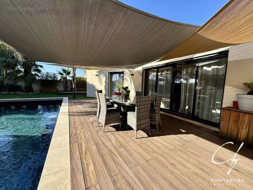 Maison à PUGET-SUR-ARGENS