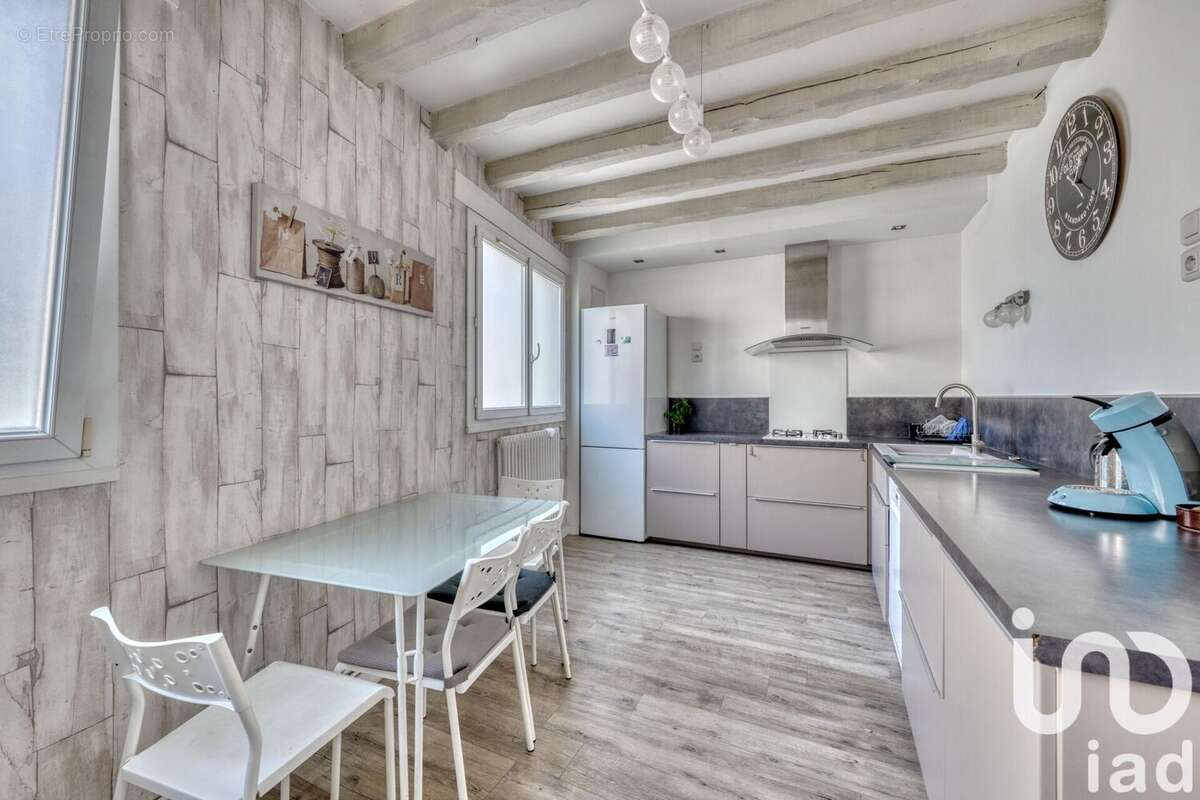 Photo 2 - Maison à LIVRY-GARGAN