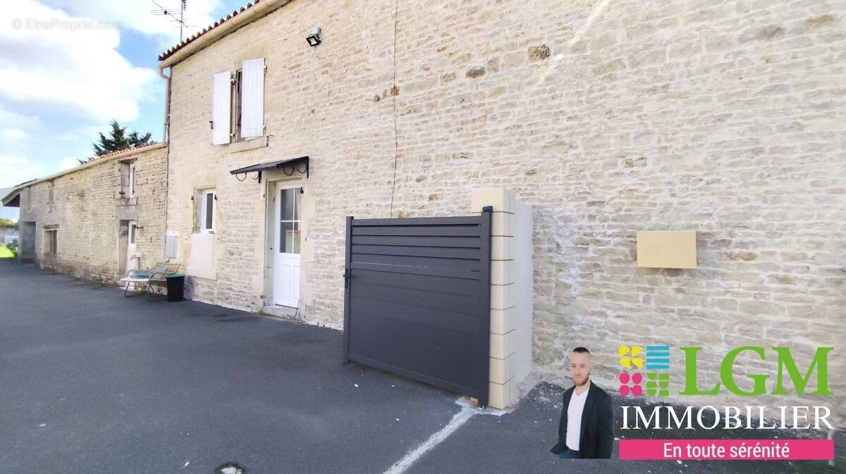 Maison à LE GUE-D&#039;ALLERE