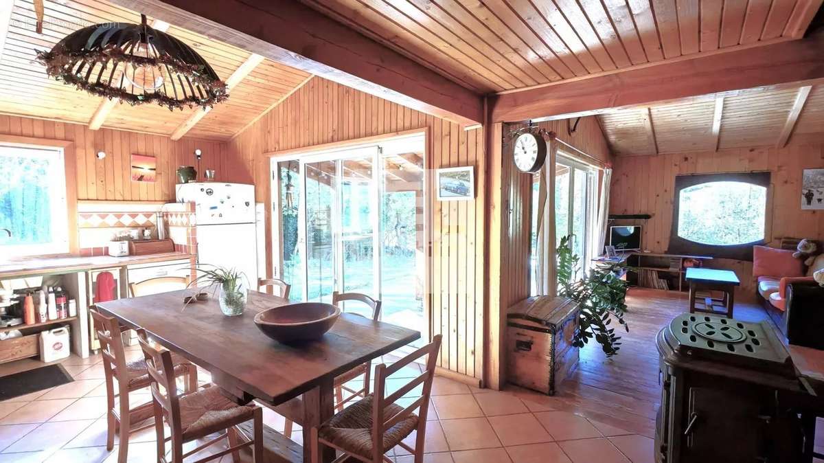 Maison à MIRABEL-AUX-BARONNIES