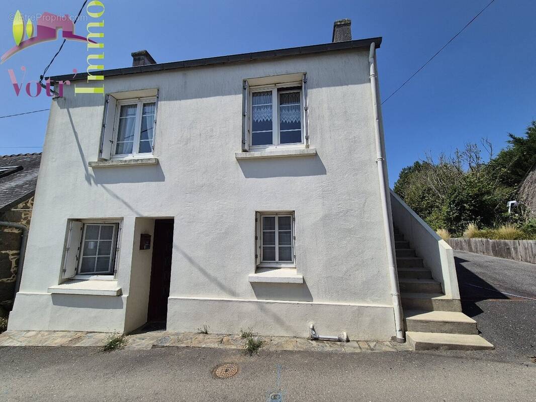 Maison à HOPITAL-CAMFROUT
