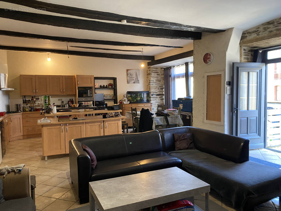 Maison à MAGNAC-BOURG