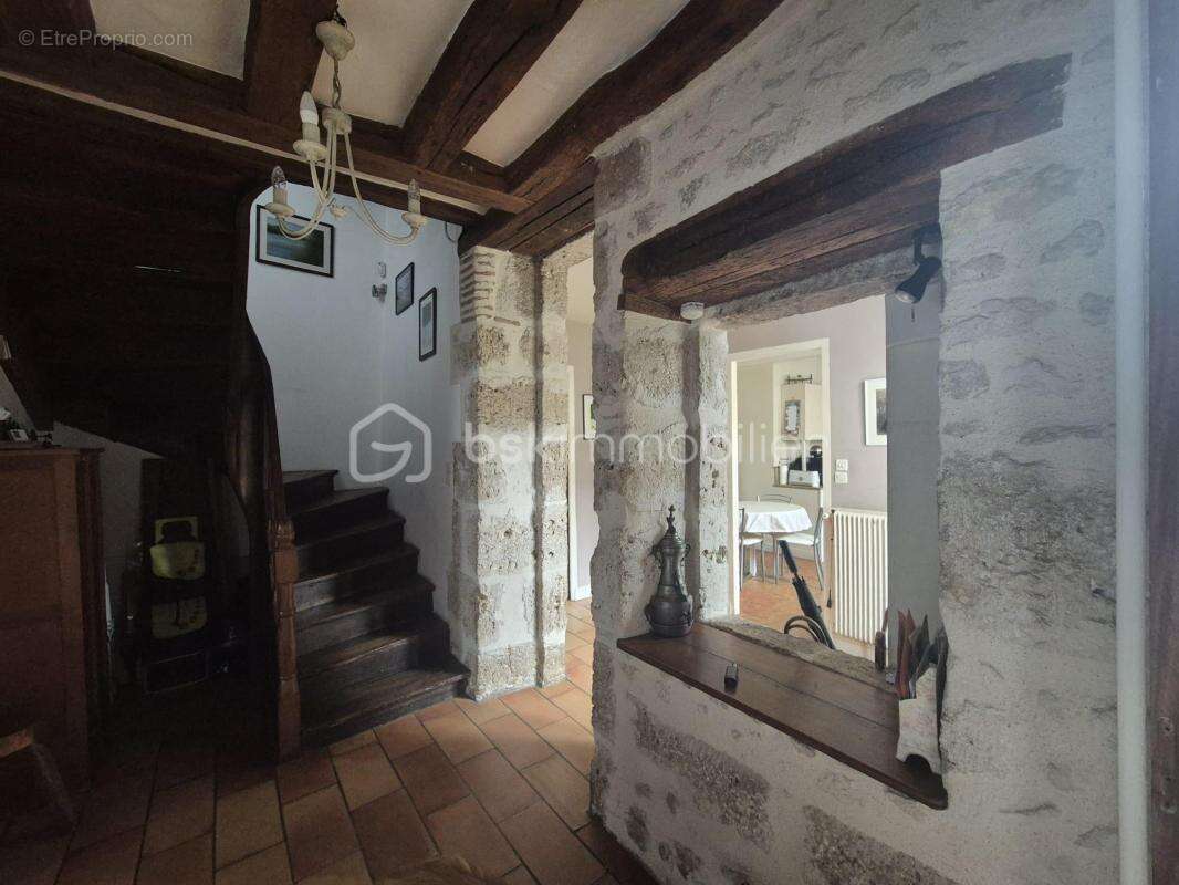 Maison à ARTENAY