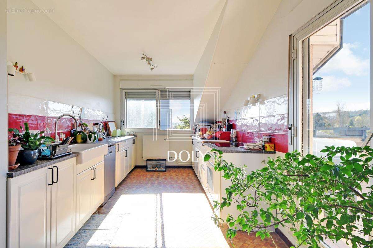 Appartement à RUEIL-MALMAISON