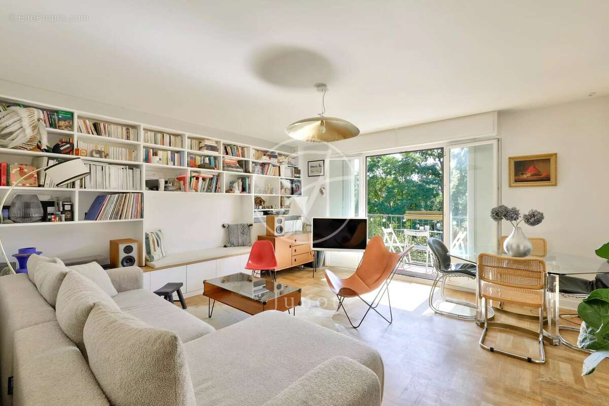 Appartement à VILLE-D'AVRAY