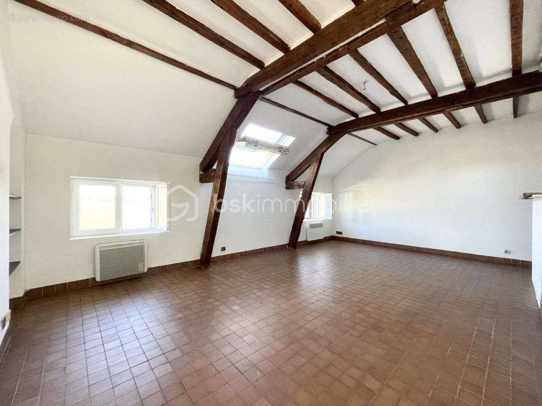 Appartement à VARREDDES