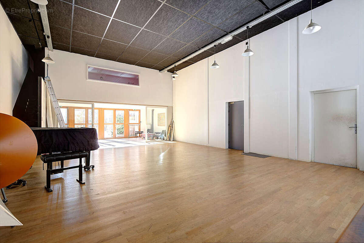 Appartement à IVRY-SUR-SEINE