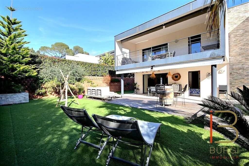Appartement à SAINT-RAPHAEL