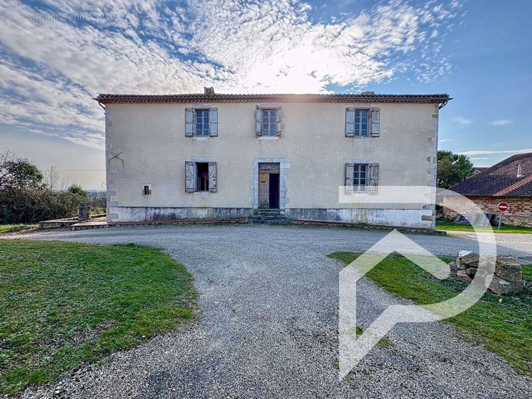 Maison à TOURRENQUETS