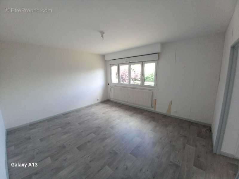 Appartement 74 m² à Delle  - photo 3