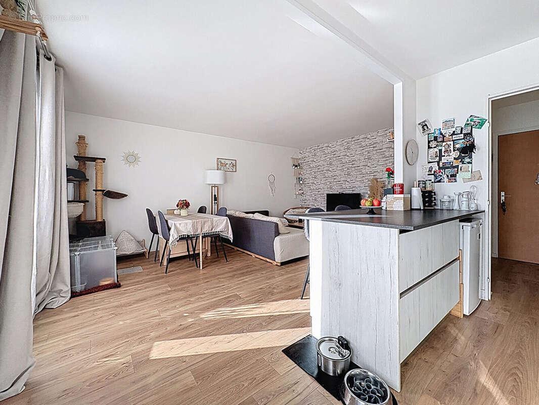 Appartement à ROSNY-SUR-SEINE
