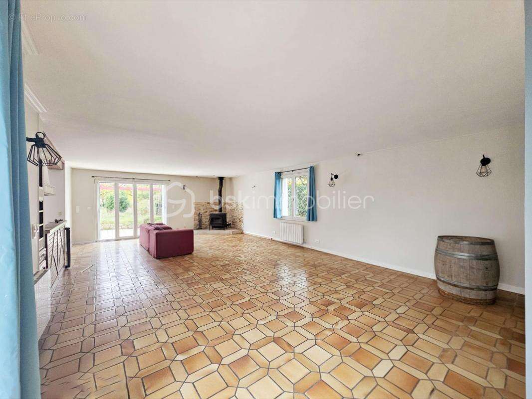 Maison à SAINT-BENOIT-SUR-LOIRE