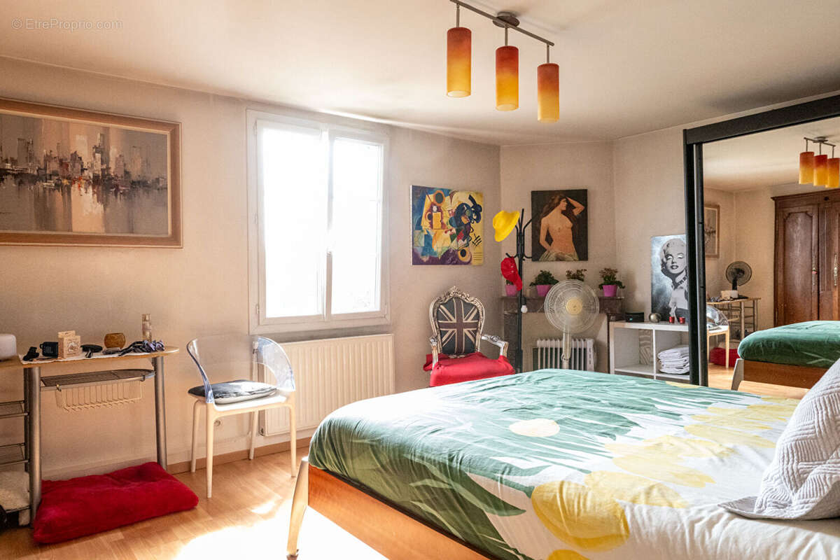 Maison à SAINT-SEBASTIEN-SUR-LOIRE