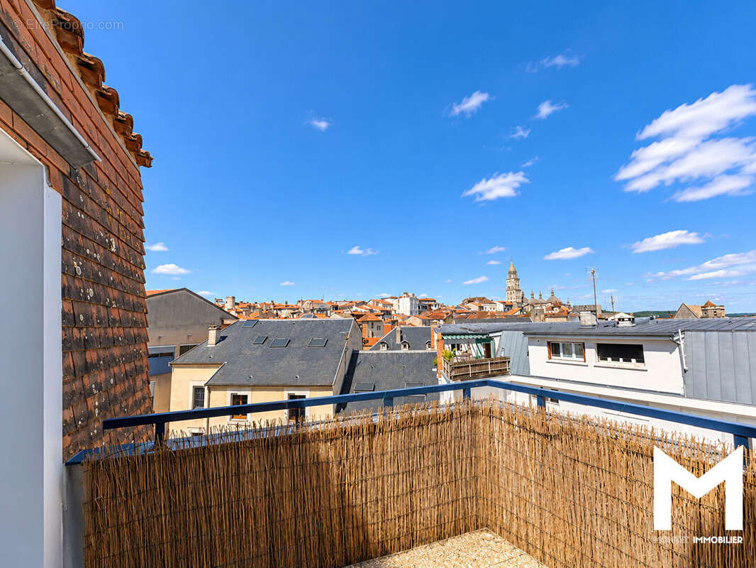 Périgueux hyper-centre superbe appartement t3 avec deux terrasses et garage double - photo 7