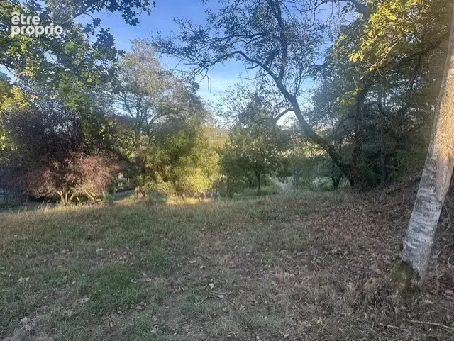 terrain constructible de 2862m2 - photo 2