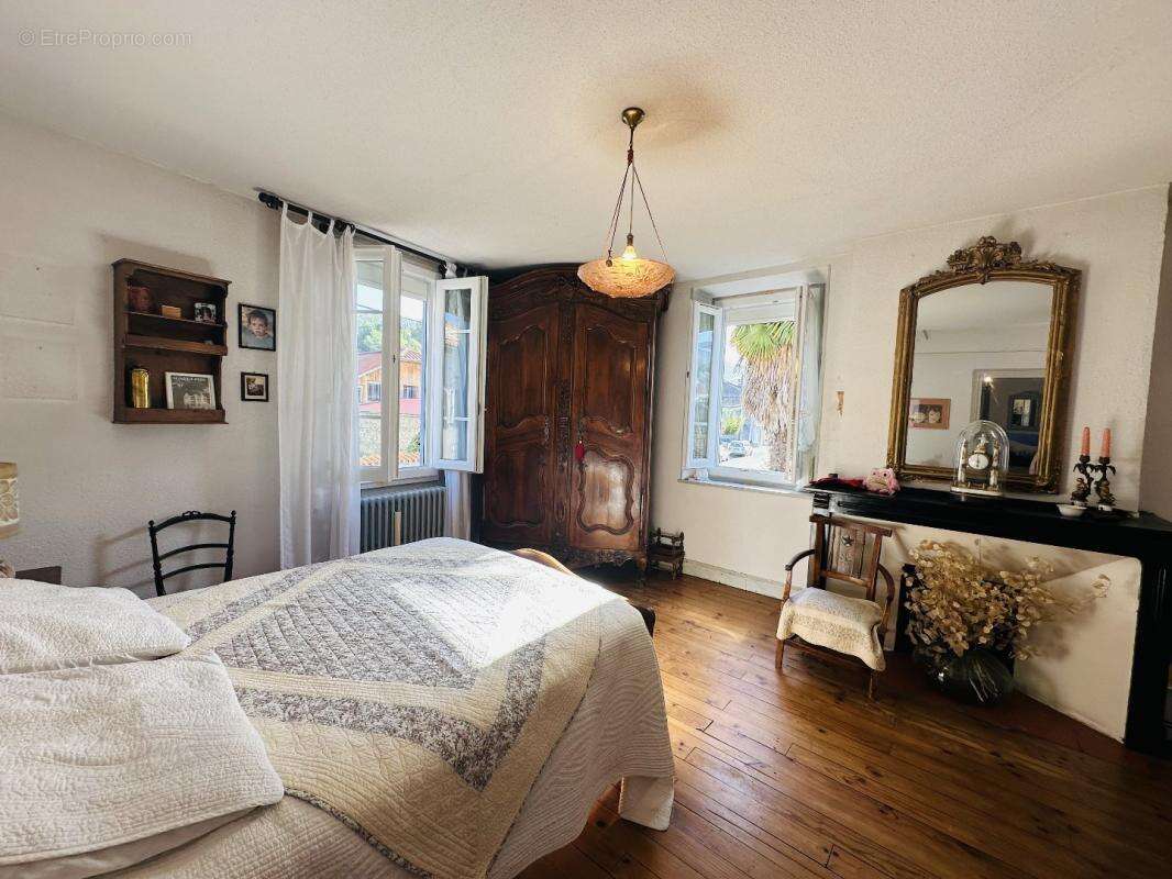 Maison à SAINT-GIRONS