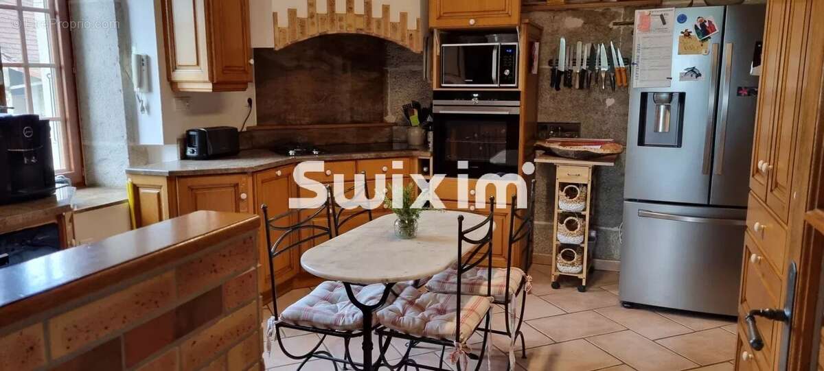 Maison à LONS-LE-SAUNIER