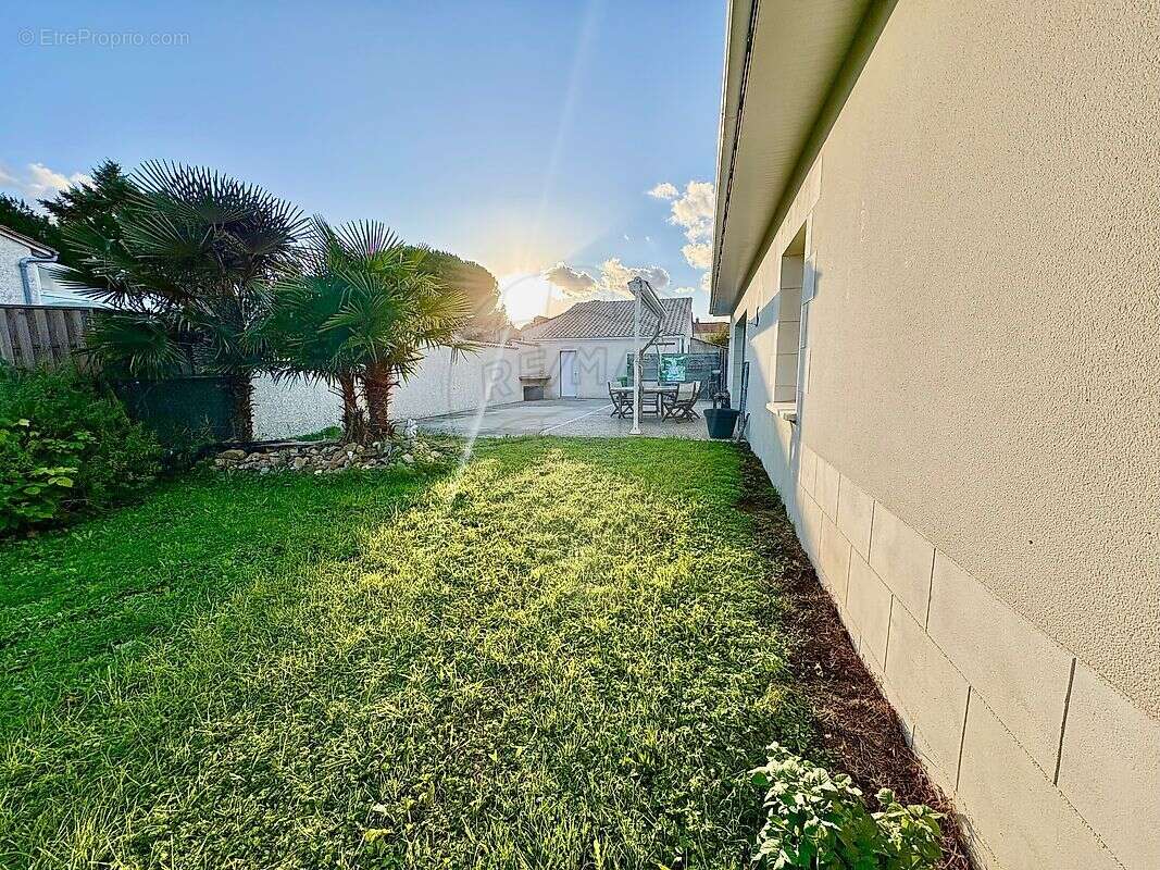 Maison à MESCHERS-SUR-GIRONDE