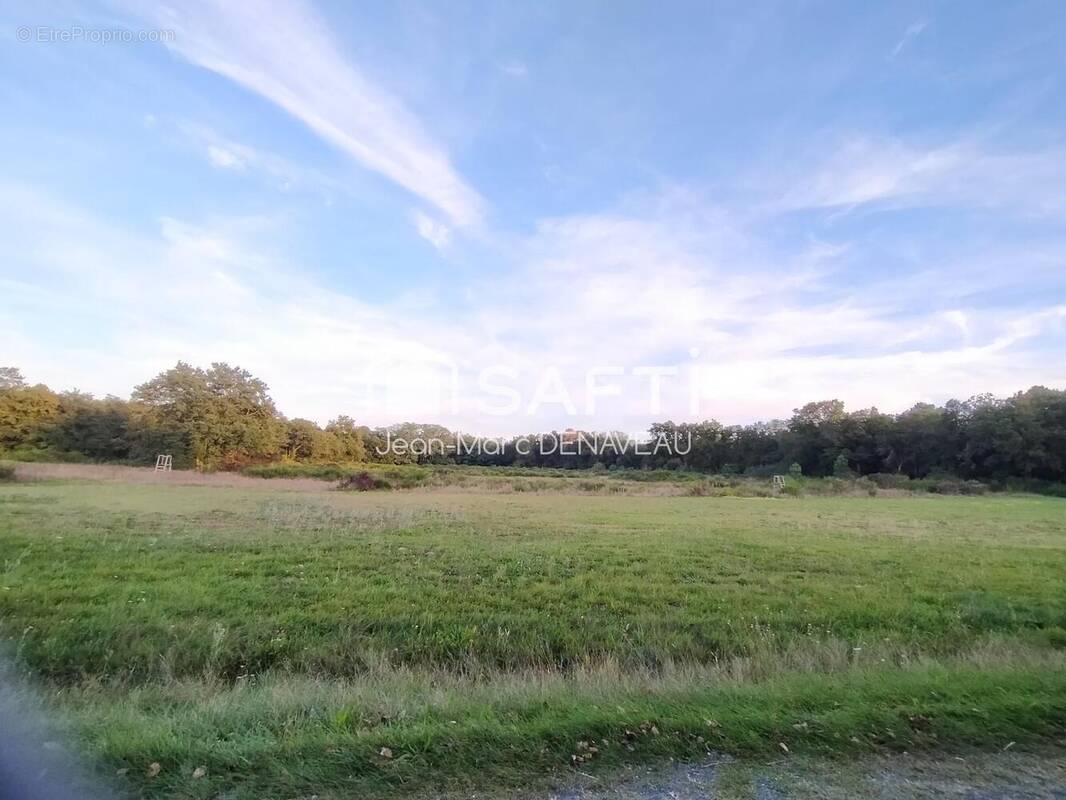 Photo 1 - Terrain à HUISMES