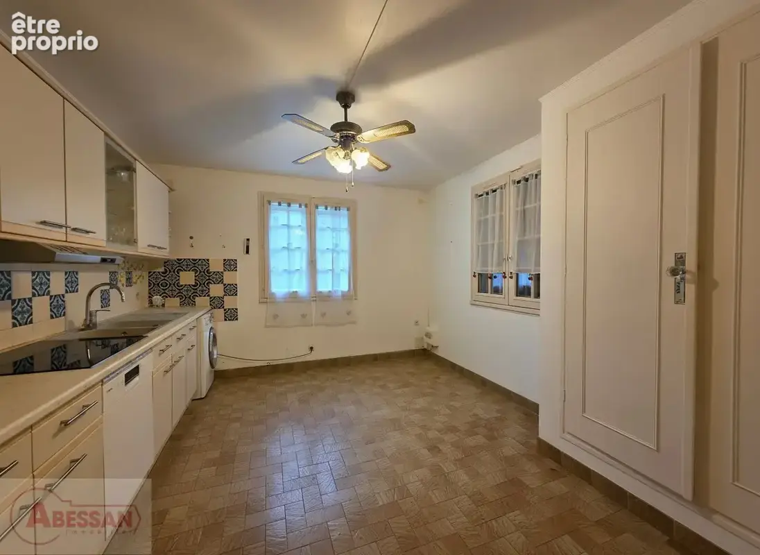 Maison 141 m² à Saint-Privat-Des-Vieux  - photo 6