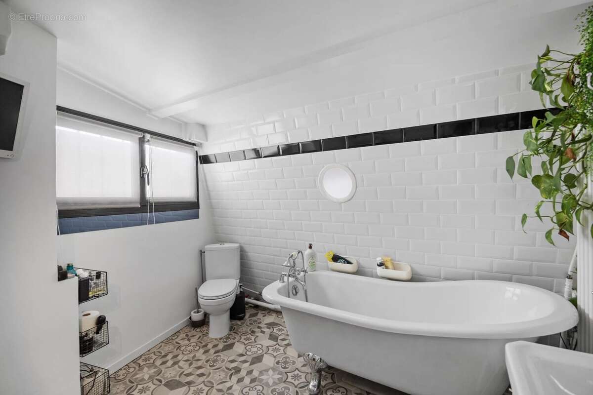 Maison à PARIS-14E