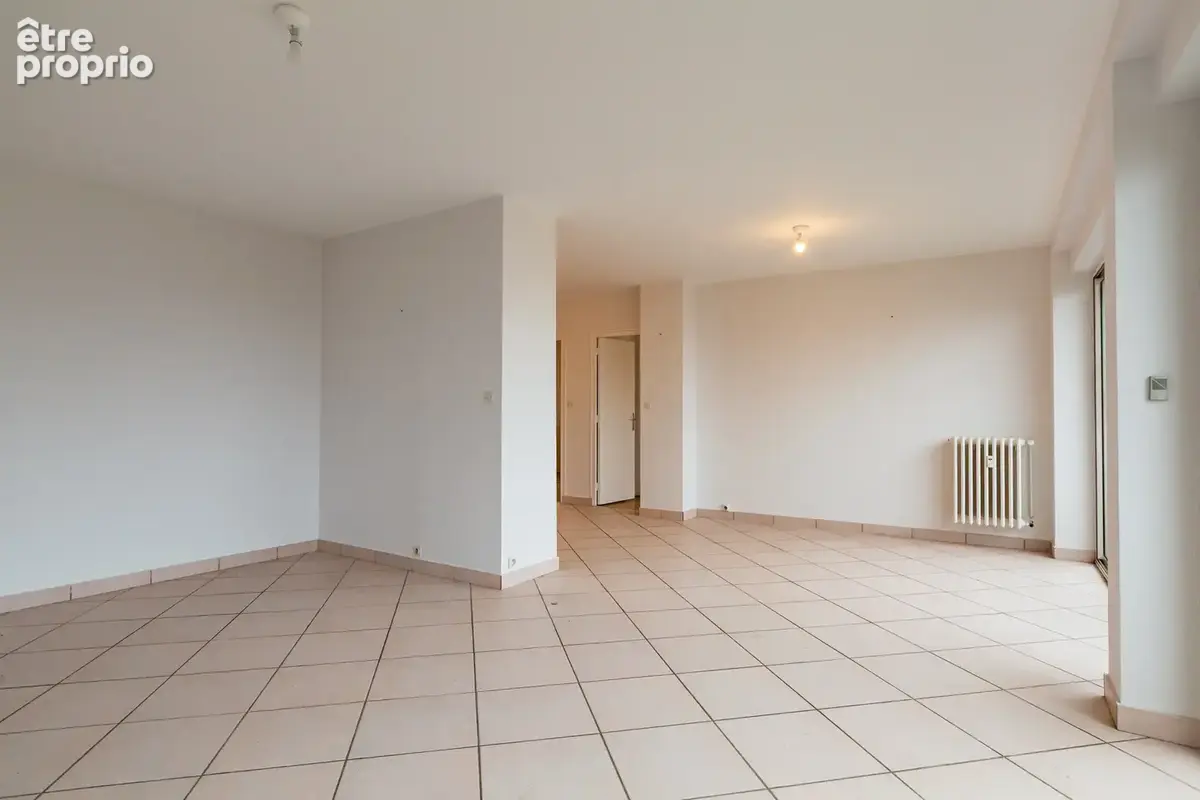 Appartement T4 75 m2 avec balcon, cave et parking couvert, avenue Victor Hugo, 26000 VALENCE - photo 3