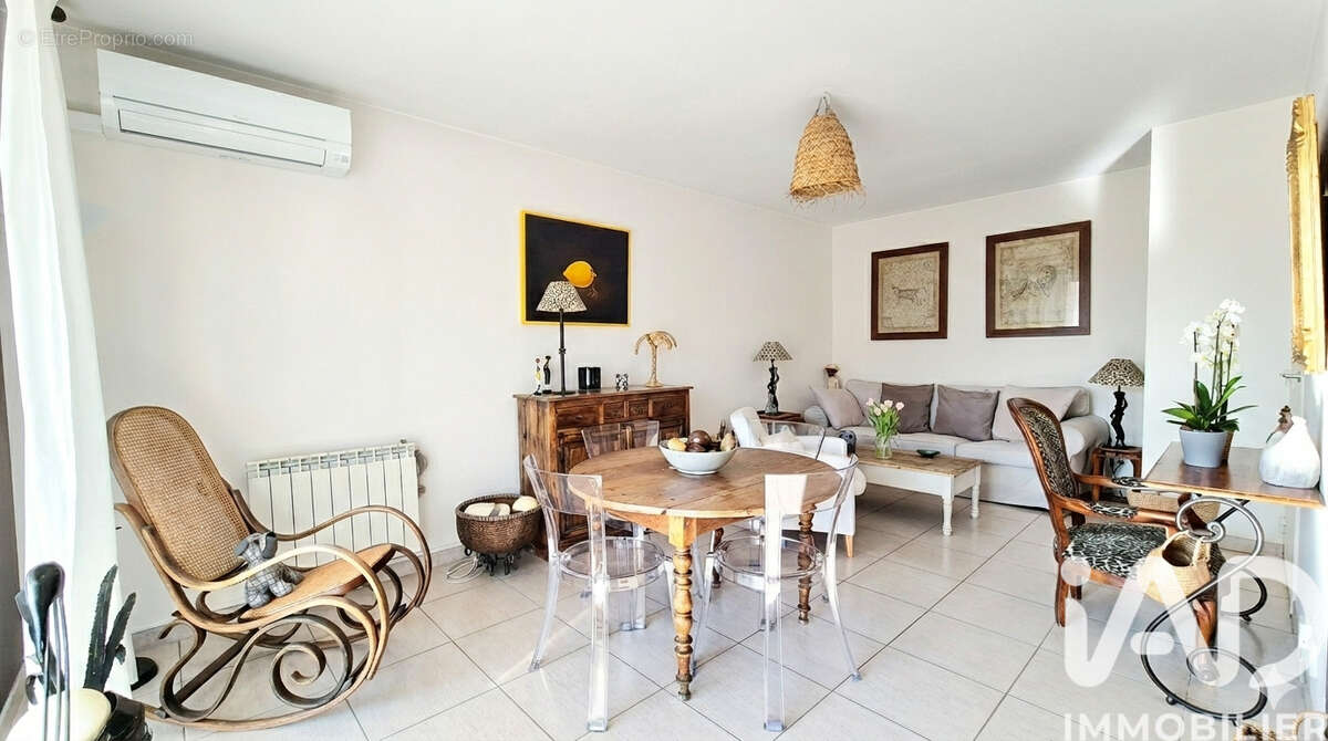 Photo 3 - Appartement à L'ISLE-SUR-LA-SORGUE