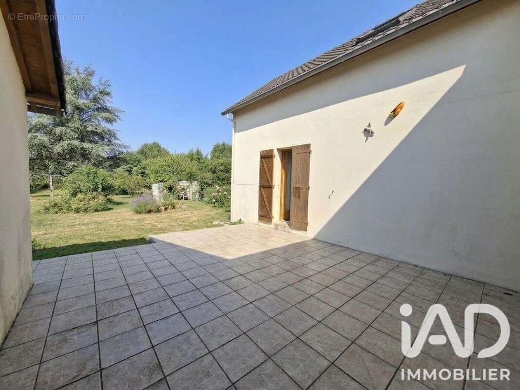 Maison 110 m² à Mazieres-De-Touraine  - photo 5