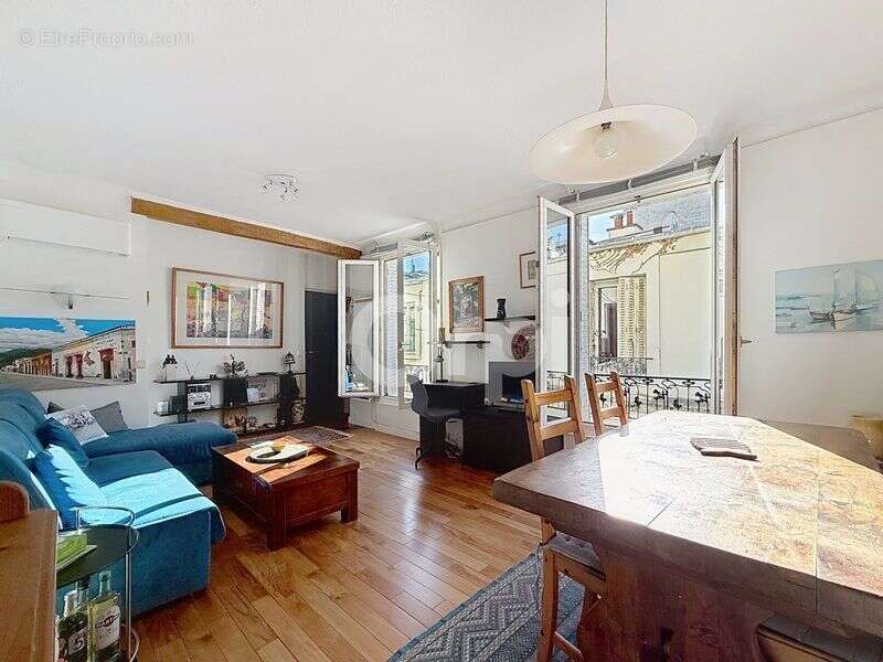 Appartement à PARIS-15E